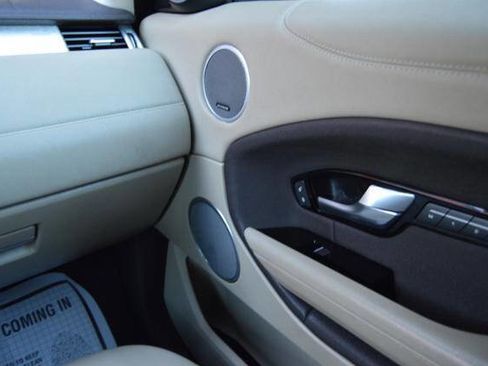 Used 2016 Land Rover Range Rover Evoque SE image 57