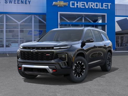 New 2026 Chevrolet Traverse Z71 w/ Enhanced Driving Package AWD/4WD image 6