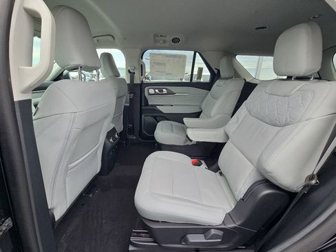 New 2026 Ford Explorer Platinum AWD/4WD image 38