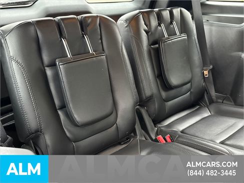 Used 2019 Ford Explorer XLT w/ Equipment Group 202A image 21