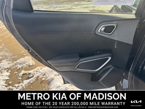 Used 2021 Kia Soul LX image 22