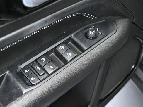 Used 2022 Jeep Compass Altitude image 16