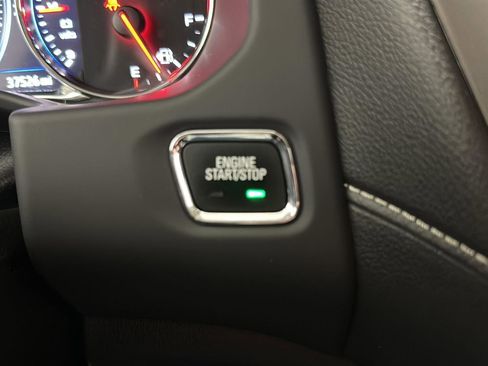 Used 2021 GMC Acadia Denali w/ Denali Ultimate Package AWD/4WD image 16