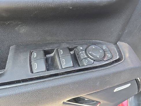 Used 2025 GMC Sierra 2500 AT4 AWD/4WD image 9
