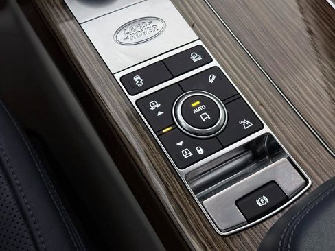 Used 2019 Land Rover Range Rover HSE image 38