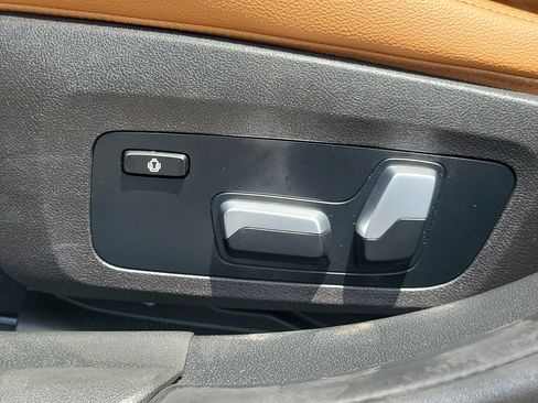 Used 2020 BMW 330i Sedan w/ Driving Assistance Package RWD image 25