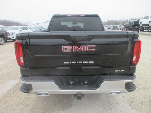 New 2026 GMC Sierra 1500 SLT w/ SLT Premium Package image 6