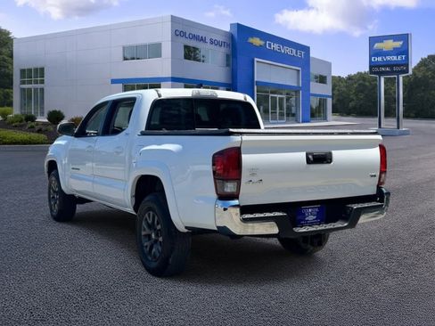 Used 2023 Toyota Tacoma SR5 AWD/4WD image 4