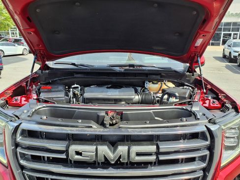 Used 2022 GMC Yukon AT4 w/ Technology Package AWD/4WD image 33