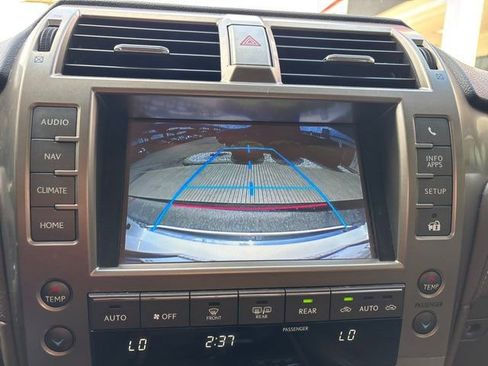 Used 2014 Lexus GX 460 Luxury image 34