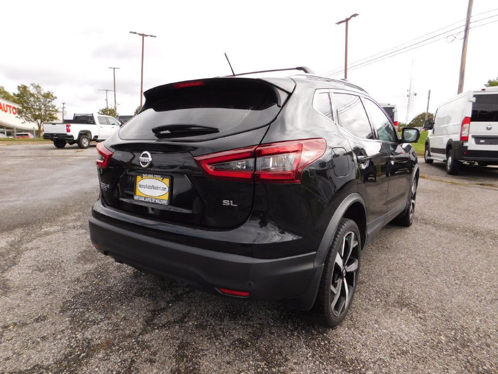 Used 2021 Nissan Rogue Sport SL FWD image 6