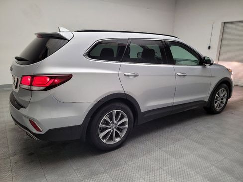 Used 2018 Hyundai Santa Fe SE FWD image 10