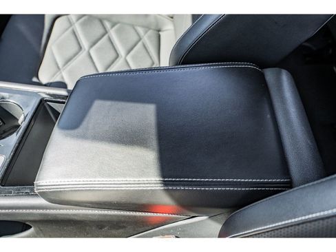 Used 2024 Volkswagen Atlas SE image 18