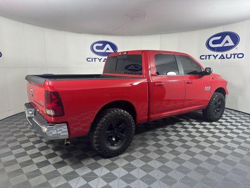 Used 2019 RAM 1500 Classic SLT w/ Luxury Group AWD/4WD image 3