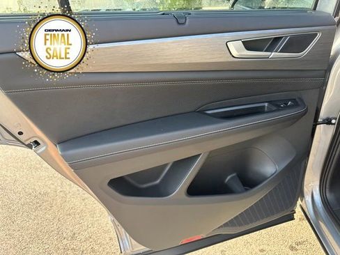 New 2025 Volkswagen Atlas Cross Sport SE image 15