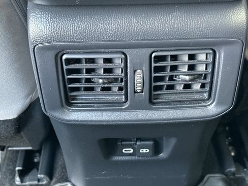 Used 2025 Toyota RAV4 XLE w/ Convenience Package FWD image 15