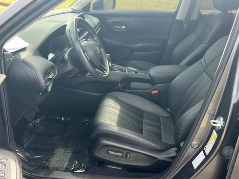 Used 2023 Honda HR-V EX-L image 10