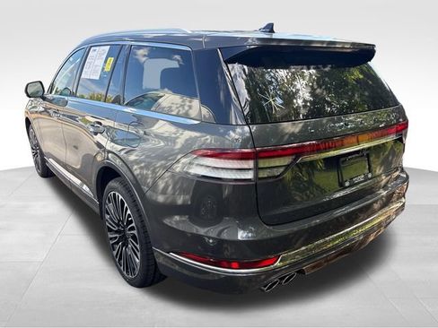 Used 2022 Lincoln Aviator Black Label w/ Dynamic Handling Package AWD/4WD image 3