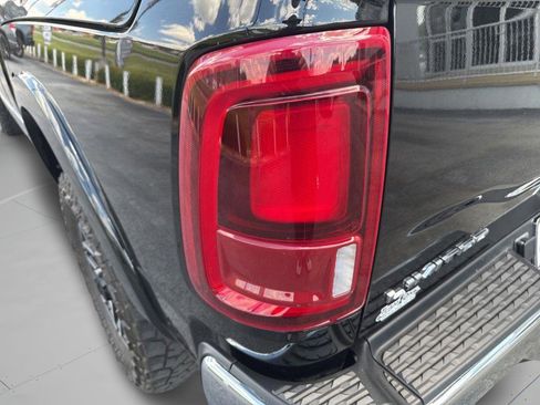 Used 2026 RAM 2500 Limited AWD/4WD image 38