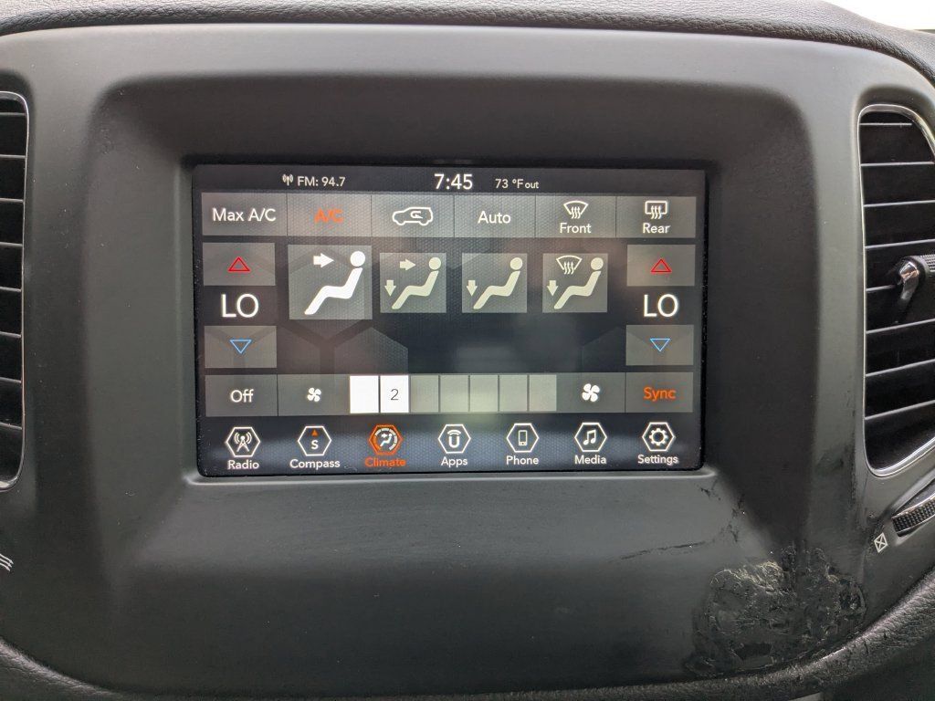 Used 2020 Jeep Compass Sport AWD/4WD image 3
