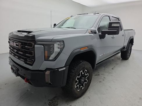 Used 2024 GMC Sierra 2500 AT4X w/ Snow Plow Prep/Camper Package image 5