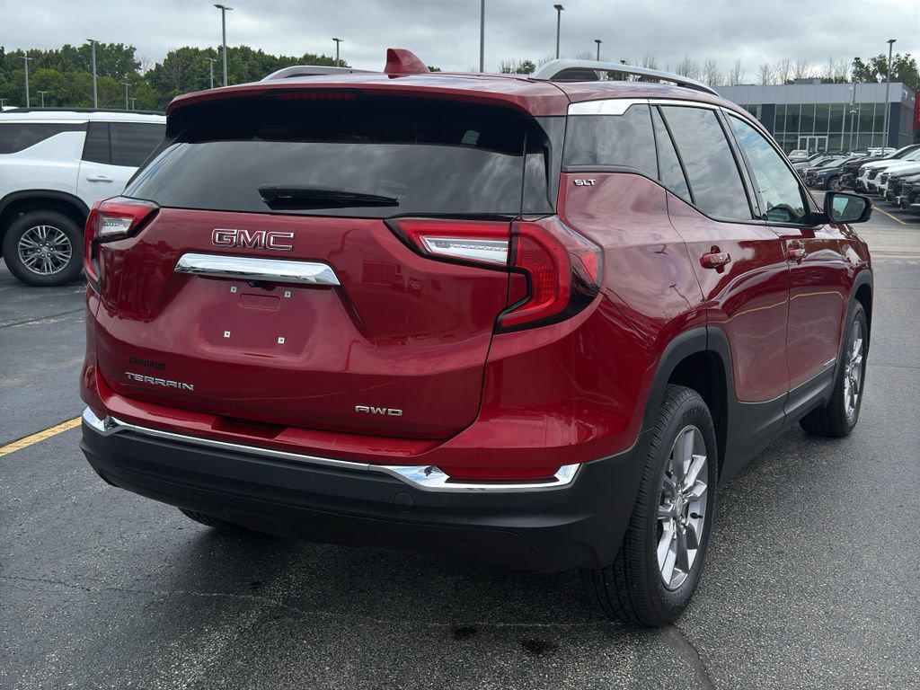 Certified 2022 GMC Terrain SLT AWD/4WD image 5
