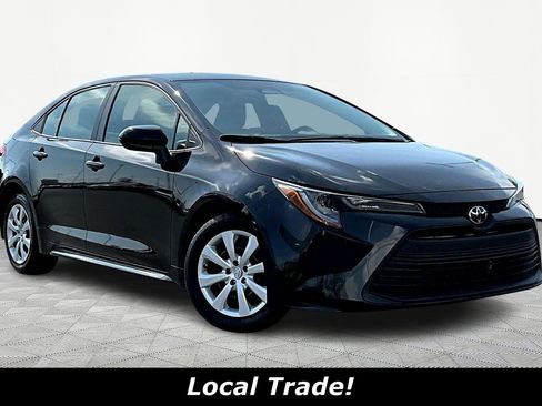 Used 2024 Toyota Corolla LE FWD image 3