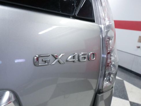 Used 2021 Lexus GX 460 Premium w/ Premium Package AWD/4WD image 31
