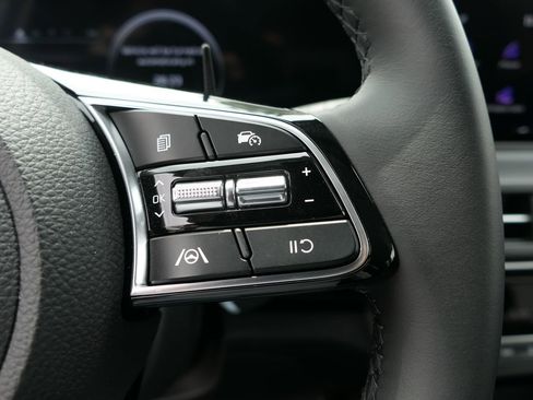 New 2025 Kia Seltos X-Line image 15