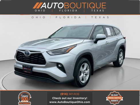 Used 2022 Toyota Highlander LE AWD/4WD image 1