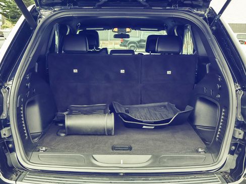 Used 2021 Jeep Grand Cherokee Laredo X image 17