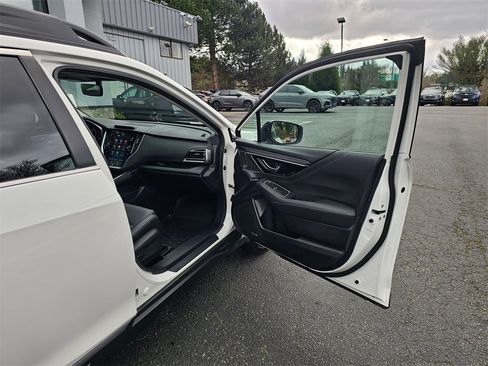 Certified 2023 Subaru Outback Limited image 10