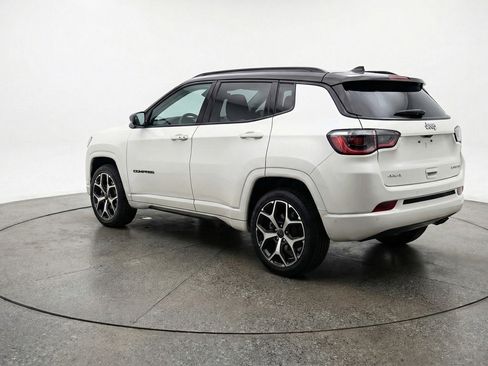 Used 2025 Jeep Compass Limited AWD/4WD image 6