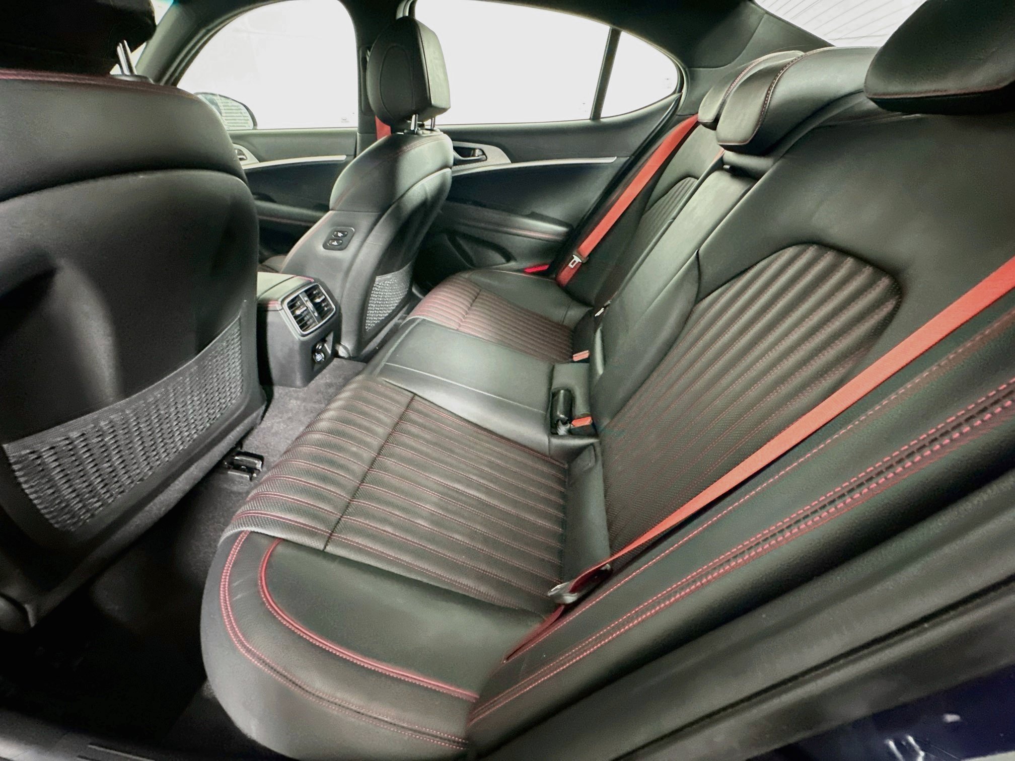 Used 2023 Genesis G70 2.0T w/ Sport Prestige Package AWD/4WD image 28