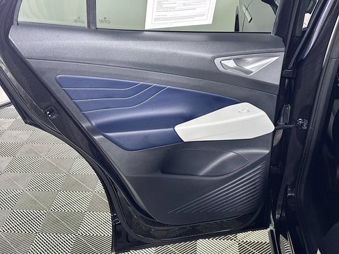Certified 2023 Volkswagen ID.4 Pro S AWD/4WD image 21