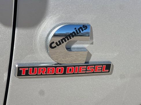 Used 2013 RAM 2500 Tradesman w/ Chrome Appearance Group image 20