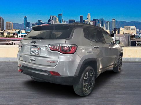 Used 2020 Jeep Compass Trailhawk image 4