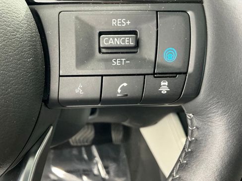 Used 2023 Nissan Rogue SL w/ SL Premium Package FWD image 36