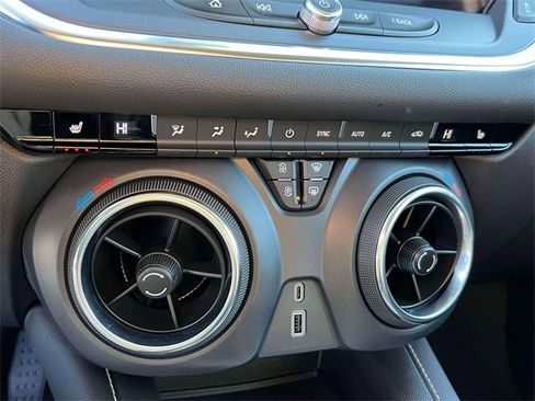 Used 2025 Chevrolet Blazer LT w/ Driver Confidence Package image 31