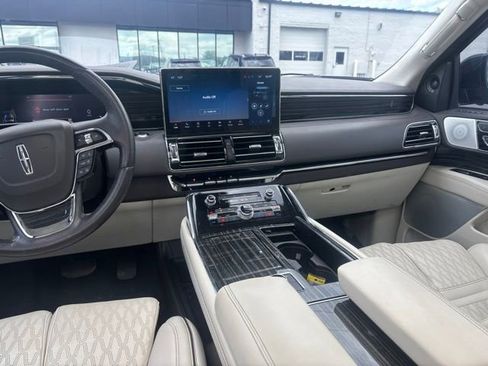 Used 2024 Lincoln Navigator Black Label AWD/4WD image 9