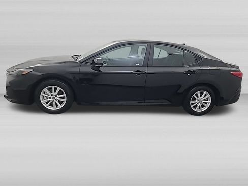 Used 2026 Toyota Camry LE FWD image 8