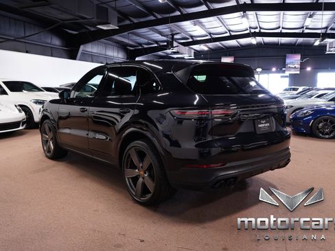 Used 2020 Porsche Cayenne S AWD/4WD image 5