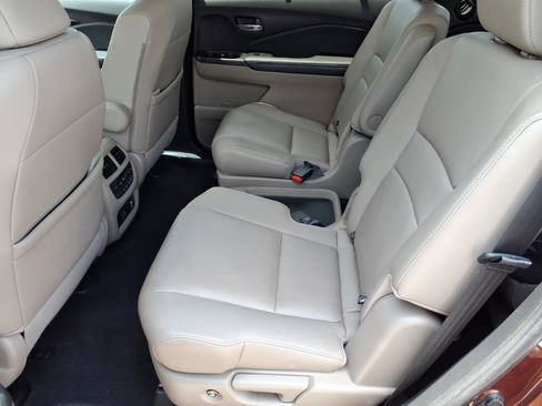 Used 2022 Honda Pilot Touring image 21