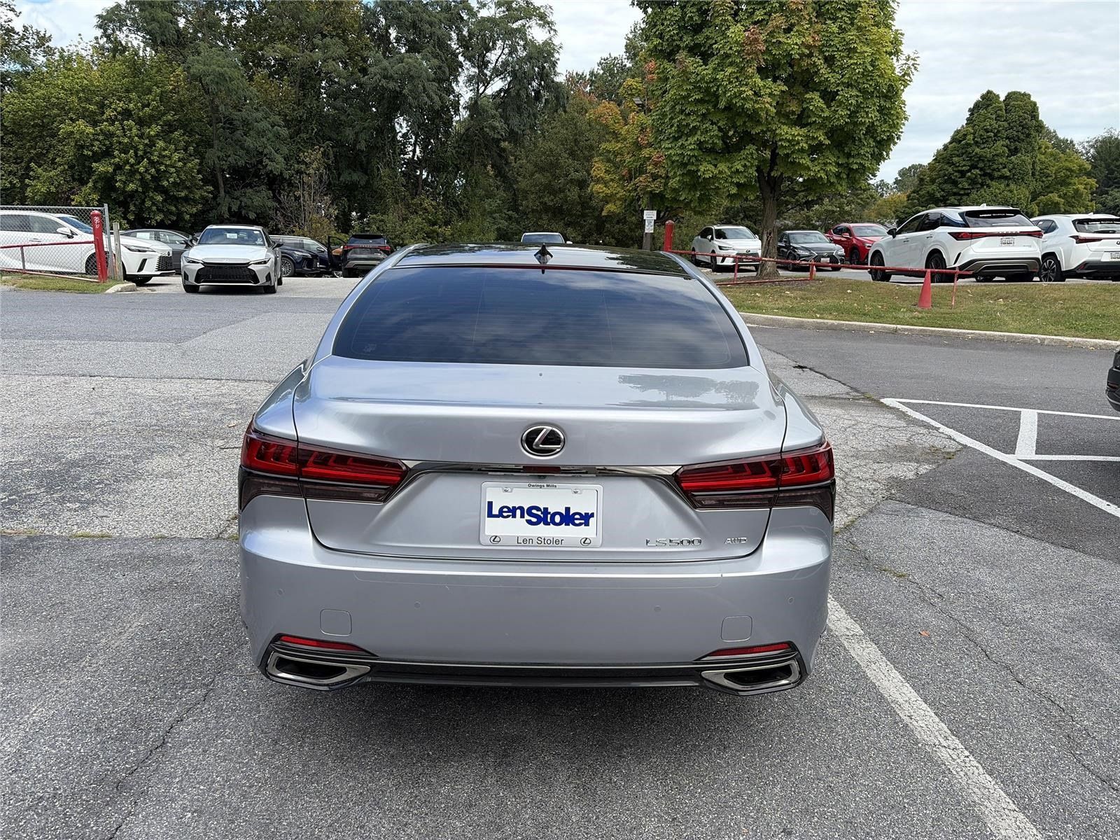 Used 2023 Lexus LS 500 F Sport w/ Accessory Package (Z2) AWD/4WD image 4