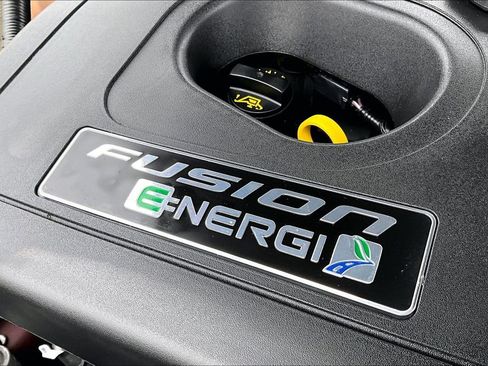 Used 2017 Ford Fusion Energi Titanium image 30