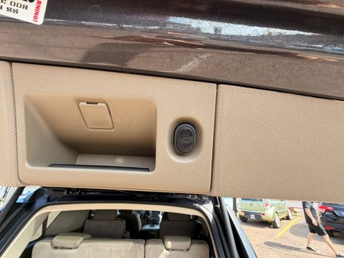 Used 2018 Chevrolet Tahoe LT AWD/4WD image 37