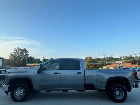 Used 2025 Chevrolet Silverado 3500 W/T w/ WT Convenience Package AWD/4WD image 4