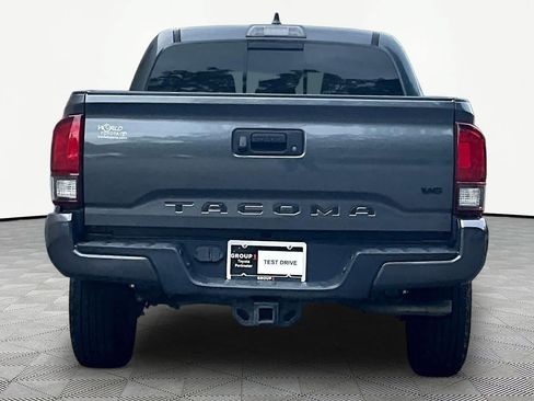 Used 2022 Toyota Tacoma SR5 w/ Technology Package RWD image 5