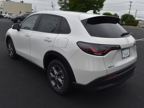 New 2026 Honda HR-V LX image 4