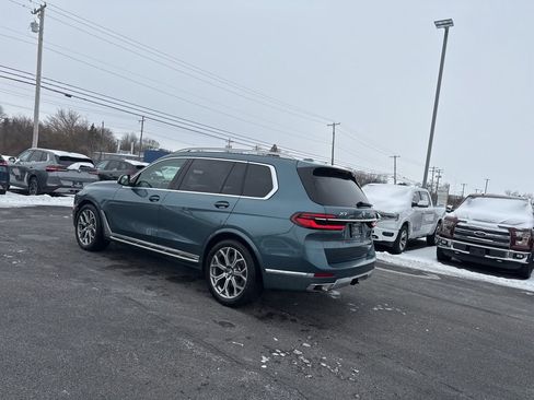 Used 2024 BMW X7 xDrive40i w/ Climate Comfort Package image 5